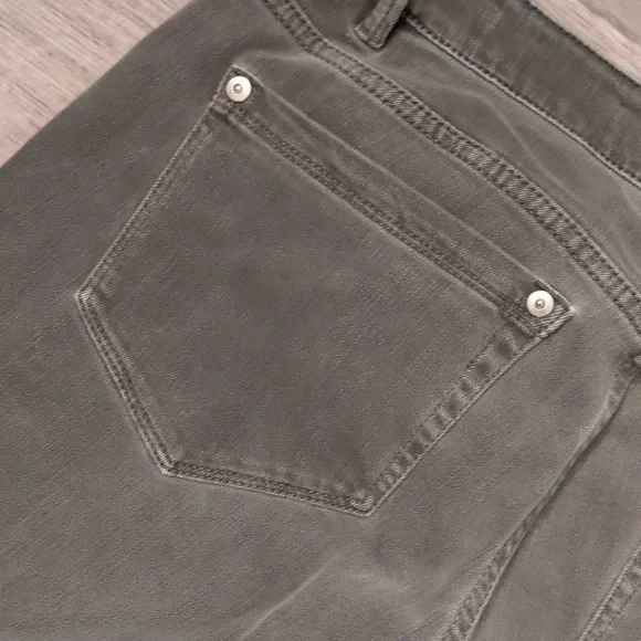 J. Jill Gray Authentic For Cropped Raw Hem Pants Size 8 Petite - Picture 10 of 10